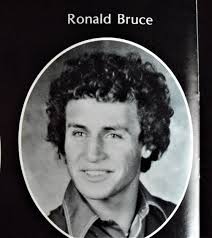 Happy birthday to the member in the group photo