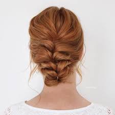 La natte qui fait la coiffure. Coiffure Simple Pour Mariage Les 25 Inspirations Pour Invitees Trait D Union