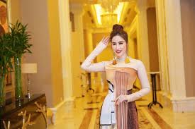 Lúc tỉnh lại, anh kiệt sức và mất dần nhận thức. Nha Thiáº¿t Káº¿ Nháº­t DÅ©ng Ra Máº¯t Bá»™ SÆ°u Táº­p Ao Dai Gay Quá»¹ Tá»« Thiá»‡n Vietnamnet