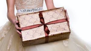 There is also a tradition called bunga telur, which involves giving eggs decorated with flowers and presented in a decorative box. 11 Unique Creative Wedding Gift Ideas On A Cheap Budget