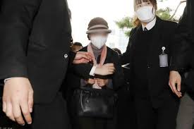 많이 본 뉴스 4 친구 아파트 놀이터 가도 되나요 갈가리 찢긴 다섯살 동심 5 윤석열, 부대변인에 최지현 변호사 선임… 2인 공보 체제로 Pefq4wx9sgaqfm