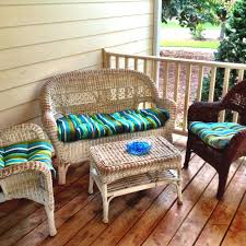 Spray Painting Old White Wicker Furniture Dark Brown 6 Cans Of Rustoleum Professional Spray Paint Wa Outdoor Wicker Furniture Wicker Headboard Wicker Shelf