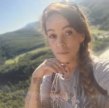 Lisa Mariee (@lisa.mariee.9406) • Facebook