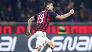 Perfect evening 😍 ️ #milano #acmilan #gentlemanfairplay #withmylove #kp19 • follow their account to see 266 posts. Krzysztof Piatek Ac Milan Instagram Tiemoue Bakayoko Sport Tvp Pl
