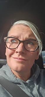 Nancy Knecht's Instagram, Twitter & Facebook