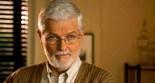 Geoffrey Horne's Instagram, Twitter & Facebook