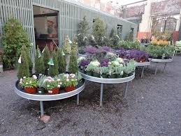 Green Goods Lawn Garden Retailer Lawn And Garden Garden Center Displays Lawn