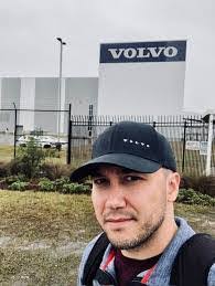 Mark Lukasik's Instagram, Twitter & Facebook