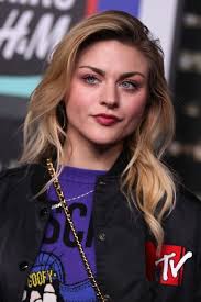 Frances Bean, la fille de Kurt Cobain, maman pour la première fois