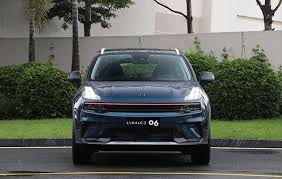 Its latest model is the 06, an suv roughly the size of the nissan qashqai. Geely S High End Brand Lynk Co 06 Made Global Debut Chinapev Com High End Brands Global Car Brands