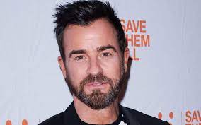 Jennifer aniston is showing love for ex justin theroux!. Jennifer Anistons Ex Justin Theroux Eroffnet Eine Bar In New York