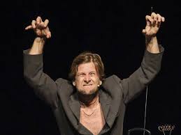 Frisch & fröhlich"-Kabarettfestival: Haller Kabarettist gewinnt  Publikumspreis