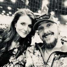 Who are some recommended wedding photographers in Owensboro?