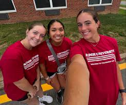 Our RUSB Bronc Buddies and Community Assistants Shelby Dyer and Emma Rambo  worked hard to help the new class of Broncs move in smoothly  #BroncsNeverRideAlone #MoveInDay #RUSB