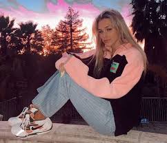 Madi Monroe In 2020 Famous Girls Monroe Poses For Photos