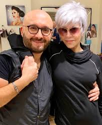 This hollywood legend, political activist, and fitness guru demonstrates that every woman should take a little time to change her look from time to time. Jane Fonda Sharon Osbourne Have Gone Gray With Help Of Jack Martin Insider