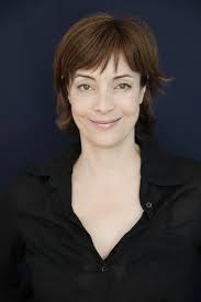 Ann-Marlene Henning fragt: Steht ihr euch zu nahe?