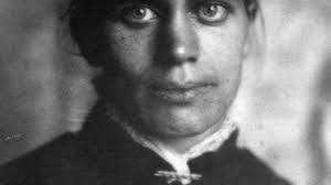 Frederick Parrish's Instagram, Twitter & Facebook