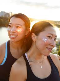 lululemon summer series finale part two: golden hour ☀️🍯✨ 📸:  @annetteleephotography I wish I could bottle up the feeling of Thursday's  golden hour
