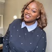 Marisa Arnold's Instagram, Twitter & Facebook