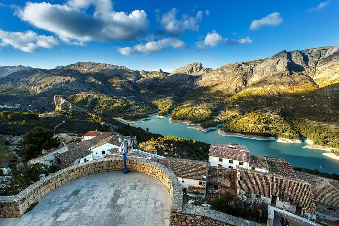 El Castell de Guadalest, uno de los pueblos más bonitos del mundo