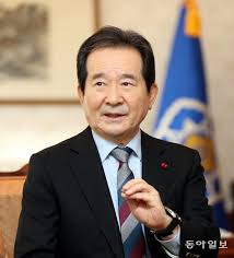정세균 국무총리가 5일 정부의 방역 조치로 피해를 본 자영업자나 소상공인에 대해 정부가 준비하고 정 총리는 헌법 정신을 기초로 정부의 방역 관련 행정명령 때문에 피해를 입은 자영업자, 소상공인에는. ä¸ì´ë¦¬ ì €í•­ì„¸ë ¥ ê¸°ìž¬ë¶€ì— ë²„ëŸ­ ìžì˜ì—… ì†ì‹¤ë³´ìƒ ë¯¸ì ëŒ€ìž ê²½ê³  ë‰´ìŠ¤ ë™ì•„ë‹·ì»´
