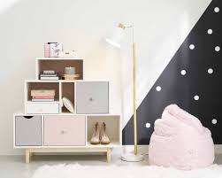 Transformer la chambre d enfant de petite fille en chambre d ado moderne et branchée n est pas aussi facile que ça pourrait le paraitre. Special Ado Comment Decorer La Chambre D Une Jeune Fille