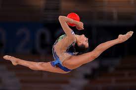 Gimnasia y esgrima es una de las instituciones más antiguas de argentina. Linoy Ashram Gana El Concurso Completo Individual De Gimnasia Ritmica