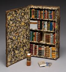 Pin By Josias Acosta On Books And Nooks Miniature Books Miniatures Handmade Books