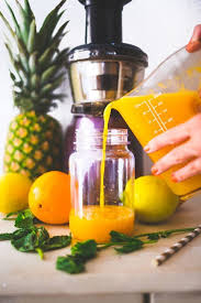 Comment Realiser Ses Jus De Fruits Maison Par Mon Magasin General Jus De Fruit Maison Recette Jus De Fruit Jus De Fruit