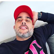 What are the favorite pizza spots