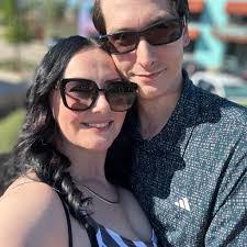 Leann Vincent's Instagram, Twitter & Facebook