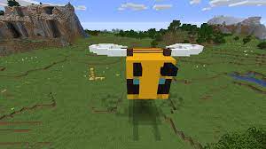 Creating and building a massive world in minecraft means using dozens of different resource types, but three of the most important are diamonds, slimes, and bees. I Built This Statue Of The Bee Minecraft