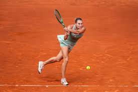 Sabalenka comemora vitória na estreia, mas sabe que precisa evoluir