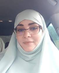 A message from Fouzia My name is Fawzia, I have two children, I am 26 years  old As a Muslim, I ask you to send this message to all your friends and