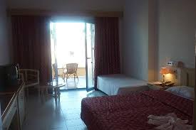 The hotel has been renovated to a large extent in 2017, 2018 and 2019 with the main lobby, common areas, main restaurant, bars and 300 rooms totally refurbished. Bungalow Room Bild Von Mitsis Rodos Village Beach Hotel Spa Rhodos Tripadvisor