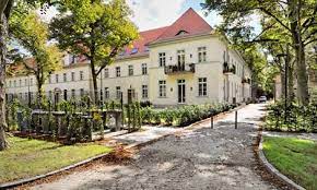 Buch, berlin · wohnung · fahrstuhl. Wohnen Im Denkmal