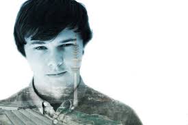 Damian Wood's Instagram, Twitter & Facebook