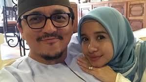 Padahal, bella sudah melangsungkan pertunangan dengan kekasihnya, afie kala pada 29 januari 2017. Ini Jawaban Laudya Cynthia Bella Saat Ditanya Isu Miring Pernikahannya