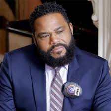 El increíble cambio físico de Anthony Anderson para Ally McBeal, antes de  Law & Order