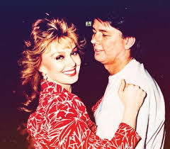fbf The Queen of Everythjng and her Prince Charming 💗 Naomi Judd and her  husband Larry Strickland at the rehearsal for the 22nd Academy of Country  Music Awards in April 1987. 📸 :