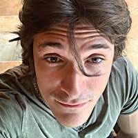 100+ "Lucas Neumann" profiles