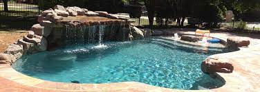 At emerald custom pools, we pride ourselves in building quality inground pools from start to finish with qualify craftsmanship and attention to detail. Custom Pool Photos Dallas Desoto Inground Pools Allen Gunite Pools
