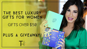 Give the gift of style: Gifts For Over 50 Woman 6 Out Of The Blue Tip Ideas An Eye To Women Over 60