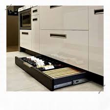 Dix Astuces Pour Decorer Et Amenager Une Petite Cuisine Blog Deco En 2020 Amenagement Petite Cuisine Idee Rangement Cuisine Petite Cuisine
