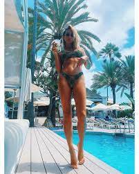 Loboda — известная личность, имя которой часто появляется на обложках журнала. 37 Letnyaya Svetlana Loboda Pohvastalas Idealnym Shpagatom Vokrug Tv