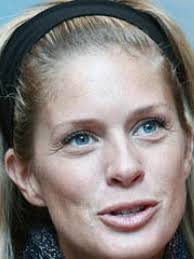 Rachel Hunter's daughter follows mum's footsteps