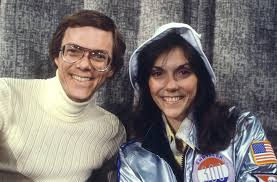 Richard Carpenter Remembers Late Sister Karen Carpenter | Closer Weekly