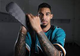 San jose sharks forward evander kane is in hot water after his wife, anna, stated that kane should be looked at for gambling on his own nhl games. Sharks Evander Kane Story Goes Beyond A Bad Boy Image