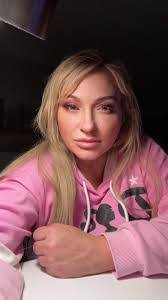 Celina Cantrell's Instagram, Twitter & Facebook